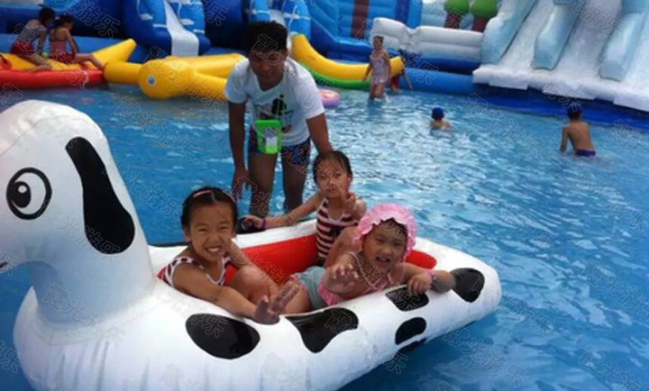 九龙坡儿童游泳池